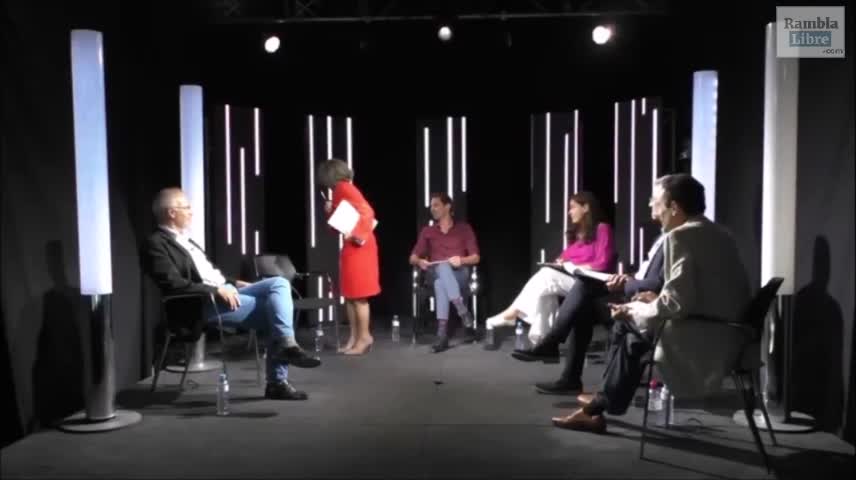 La ex ministra de Sanidad abandona un debate cuando escucha datos sobre las vacunas