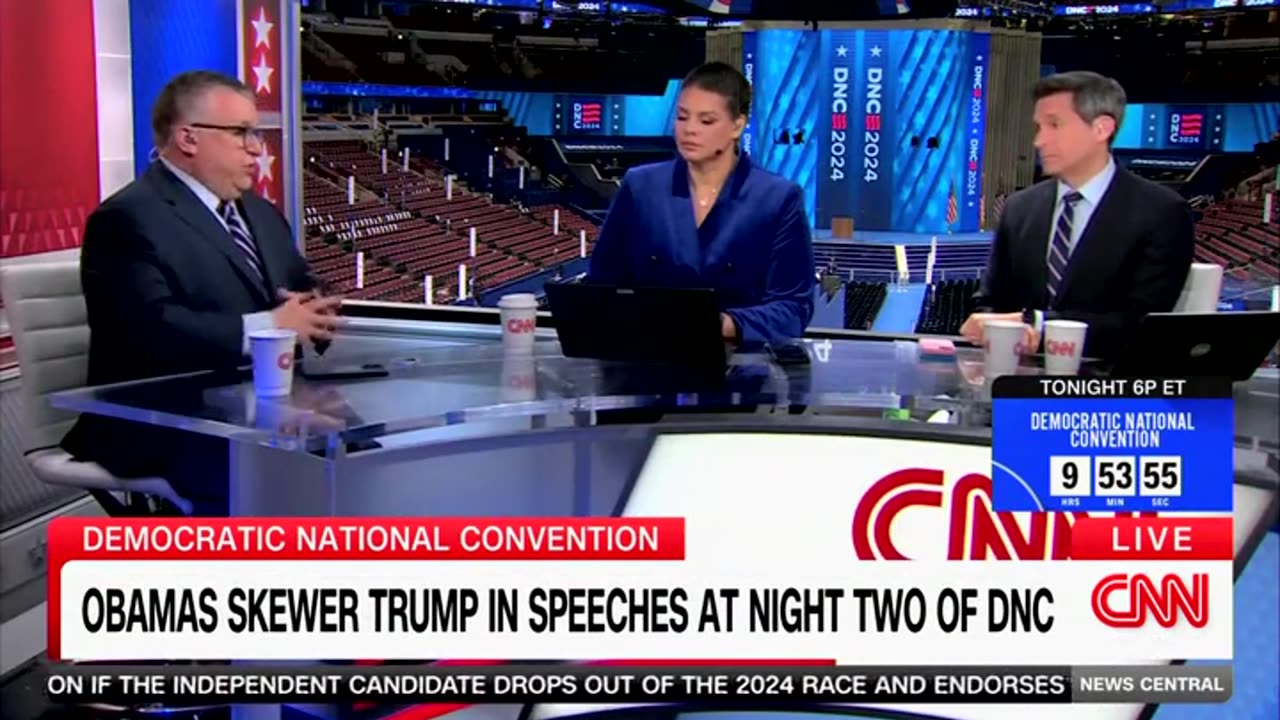CNN Panel Says It 'Was Hard Not To Notice' Michelle Obama Snubbing Joe Biden In DNC Speech