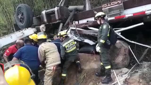 Accidente vía al Aeropuerto Palonegro