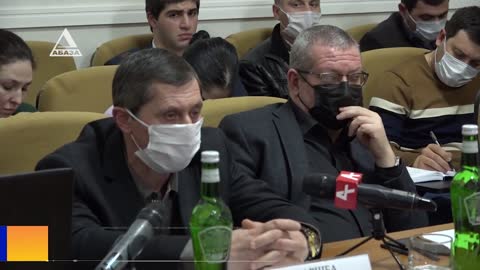 Главы районных администраций отчитались Аслану Бжания об отключенных криптофермах