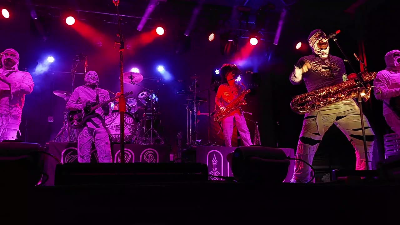 Here Come The Mummies - LIVE @ Avondale (Dirty Minds)