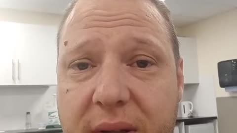 Deák Dániel megint begombázva készített videót, meg is lett az eredménye