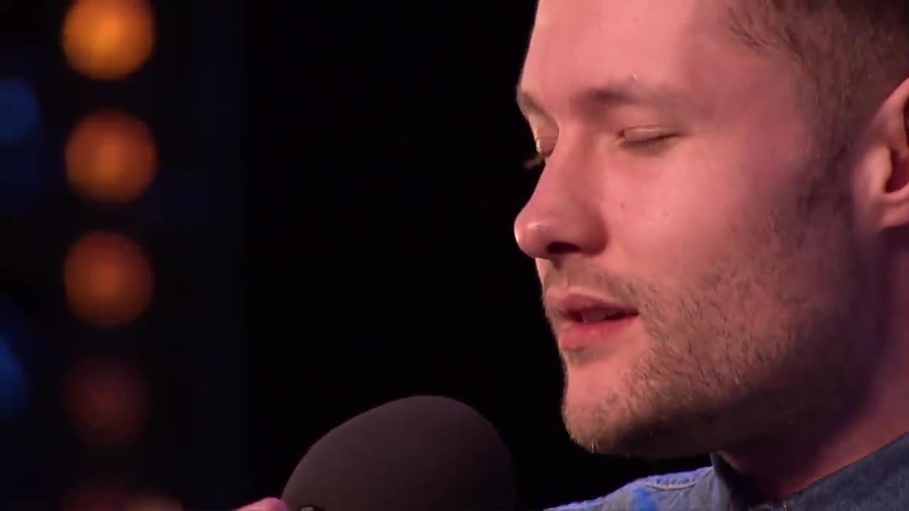 Golden boy Calum Scott hits the right note