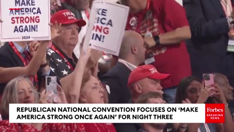 BREAKING NEWS- RNC Crowd Explodes In Applause For Peter Navarro, Who Just Got Out Of Prison