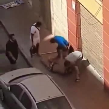 Citizens stop Child Predator in his tracks