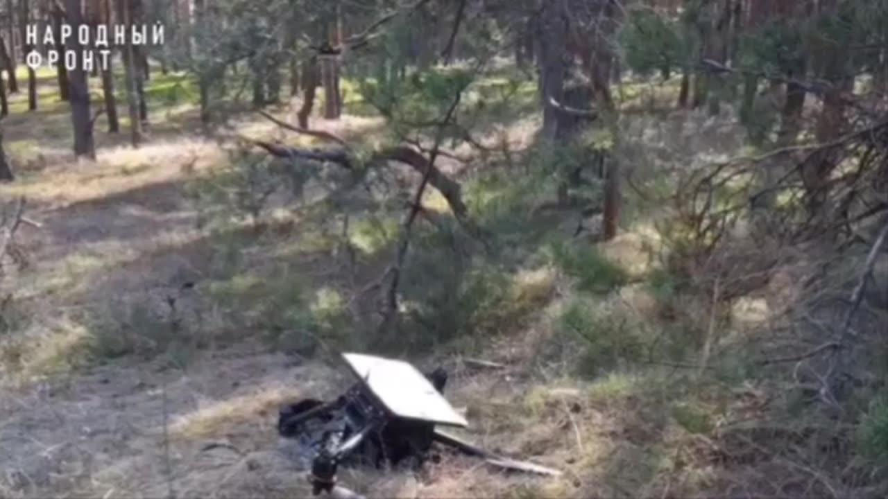 Russian soldiers caught a Ukrainian drone “Baba Yaga” on a live feed. 1