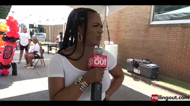 Kandi Burruss hosts back to school drive