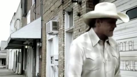 Trace Adkins - You're Gonna Miss This