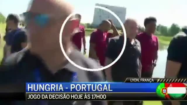 VIDEO: Angry Cristiano Ronaldo throws a Portuguese reporter’s microphone in a lake