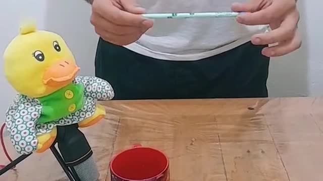 MÁGICA COM LÁPIS