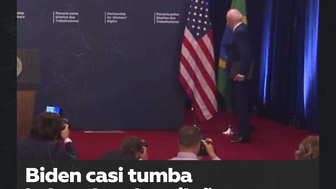 Biden casi hace caer la bandera brasileña cuando iba a hablar junto a Lula da Silva