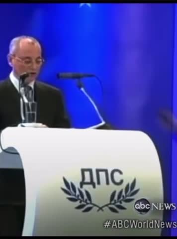 25 year old tries to shoot Bulgaria politician