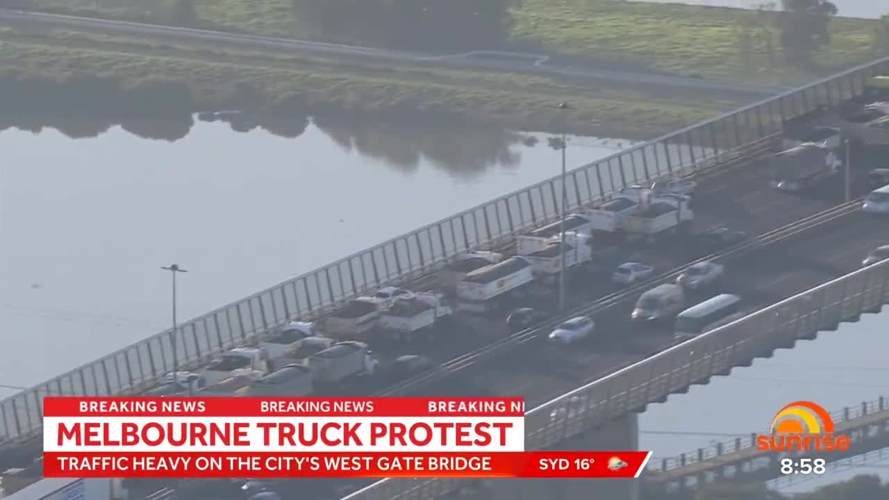 Snail operation by truckers in Melbourne, Australia against rising fuel prices