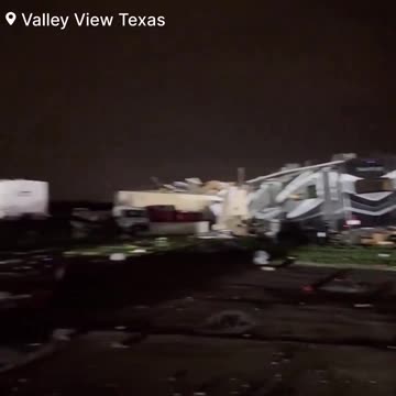 Truck Stop Roof Collapses Trapping As Many As 150 People Valley View Texas
