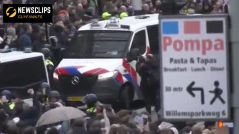 Police Clash With Covid 19 Anti Lockdown Protesters In Amsterdam