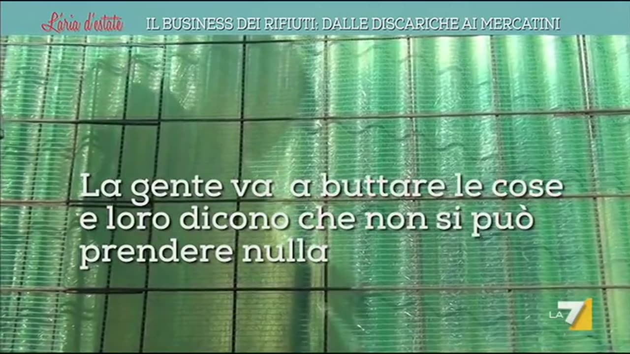 Il business dei rifiuti dalle discariche ai mercatini di monnezza DOCUMENTARIO Rifiuti S.p.A. una vera e propria holding del malaffare composta da imprenditori, politici e criminali capace di trasformare la monnezza in oro