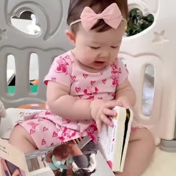 Baby kids reading