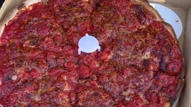 Tomato pizza