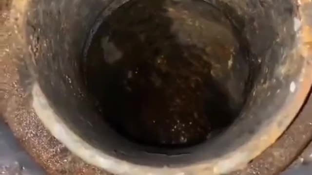 Strange pipeline repair method