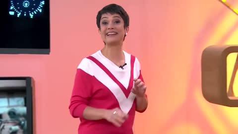 Epic fall on live TV!