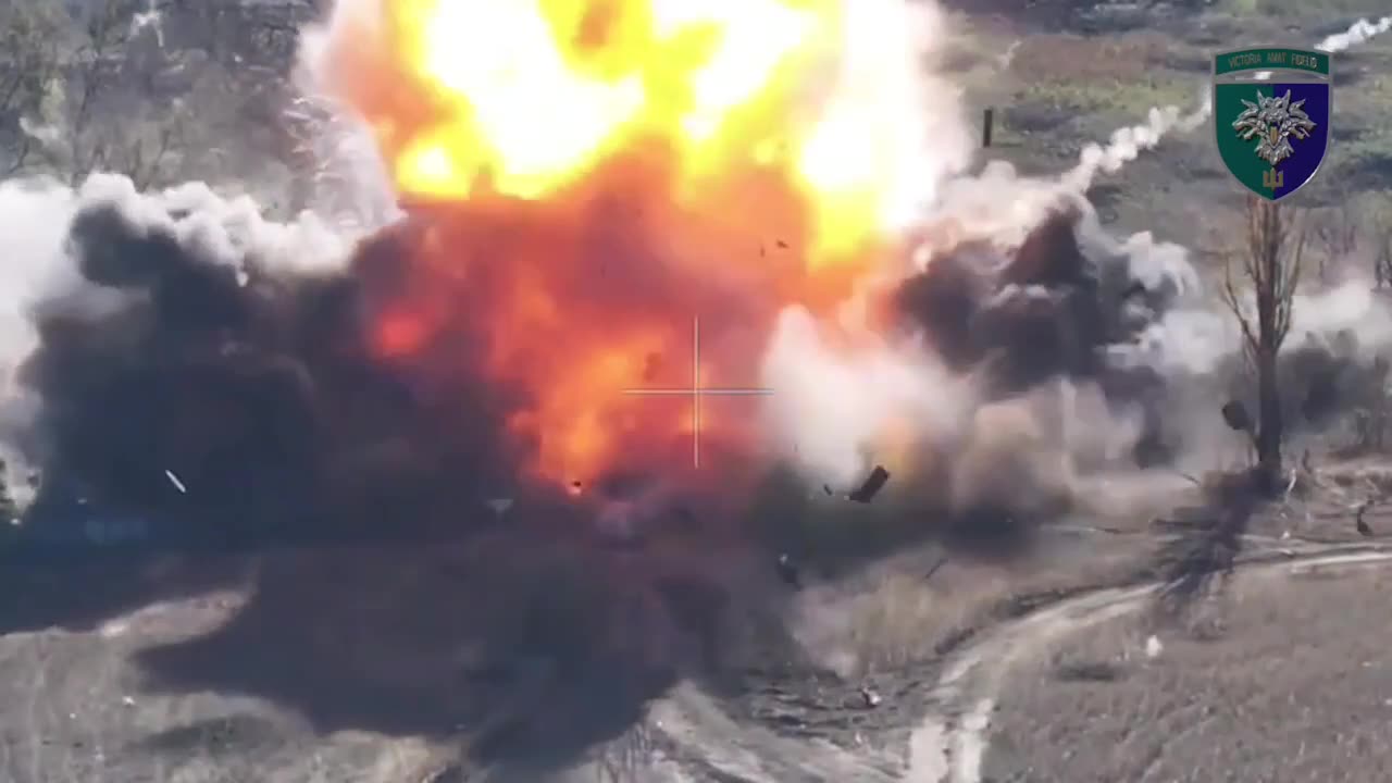 💥🎉 Fantastic detonation of Russian "Tiger", which was transporting