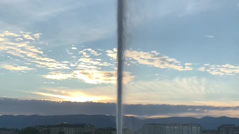 Jet d’eau Genève au couché de soleil