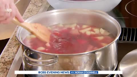 Virginia woman makes borscht to help Ukraine