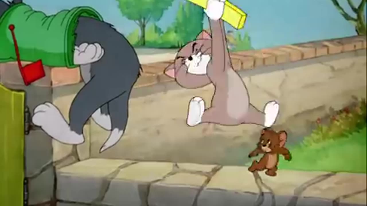 Tom and Jerry funny clips for children