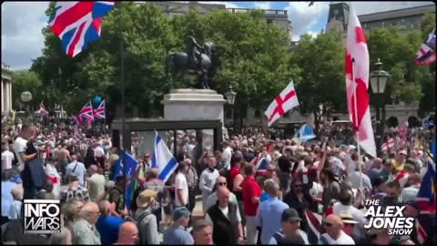 alex jones interviews tommy robinson about whats happening in the uk