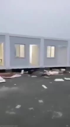 Canadesi hanno distrutto il "campo quarantena" che si trova ad un'ora circa da Ottawa...