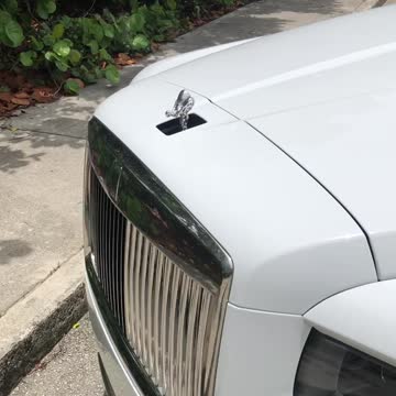 Rolls Royce SPIRIT OF ECSTASY Opening!