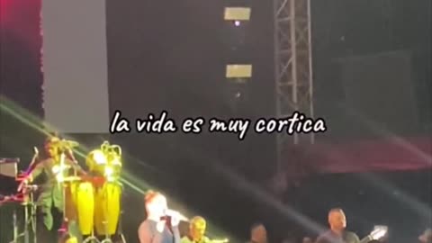 Paola Jara da polémico mensaje en pleno concierto:“A nadie le quitan nada”