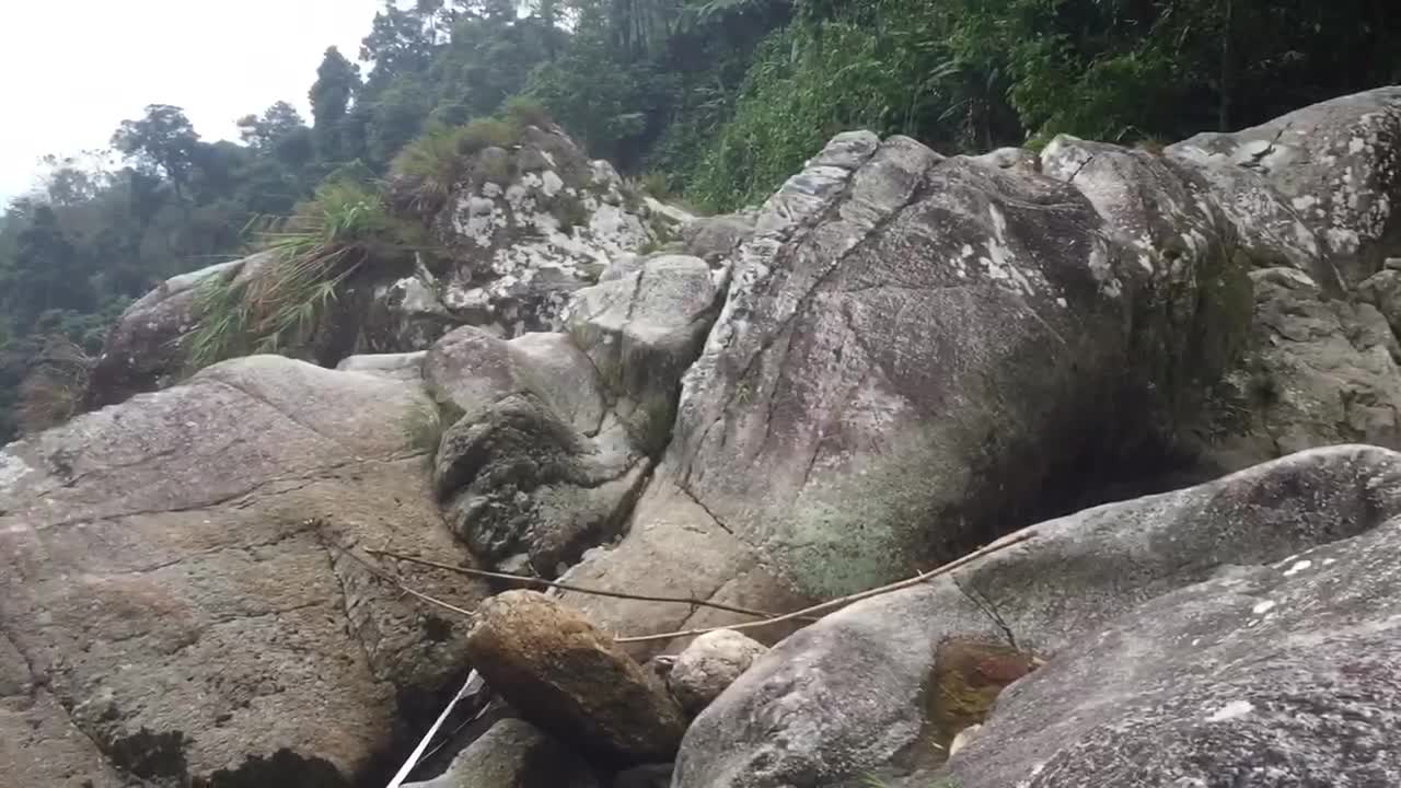 Beautiful natural waterfalls, with the sound of flowing water