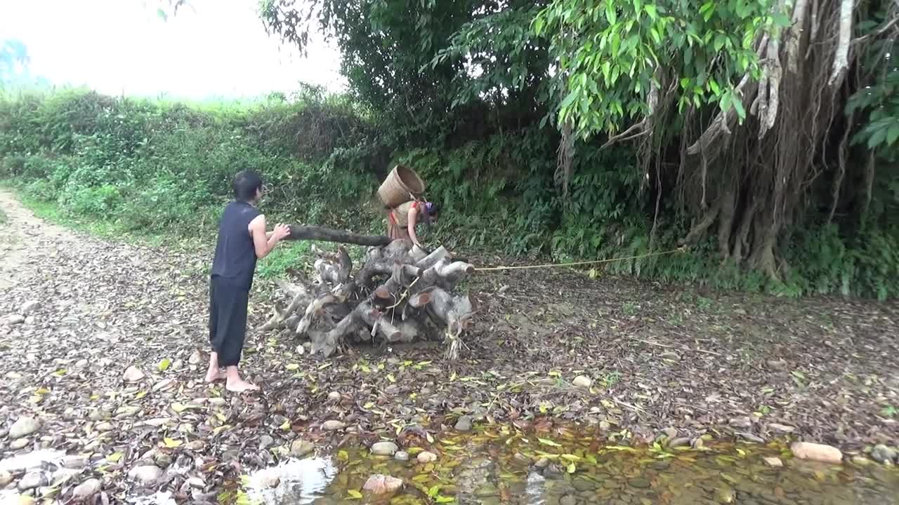 Primitive Life - Primitive Skills Unique Hand Fishing Catch Fish For Survival