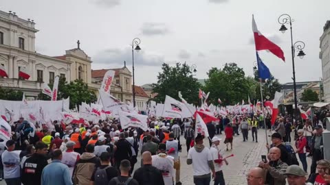 Krakowskie Przedmieście now! 🇵🇱