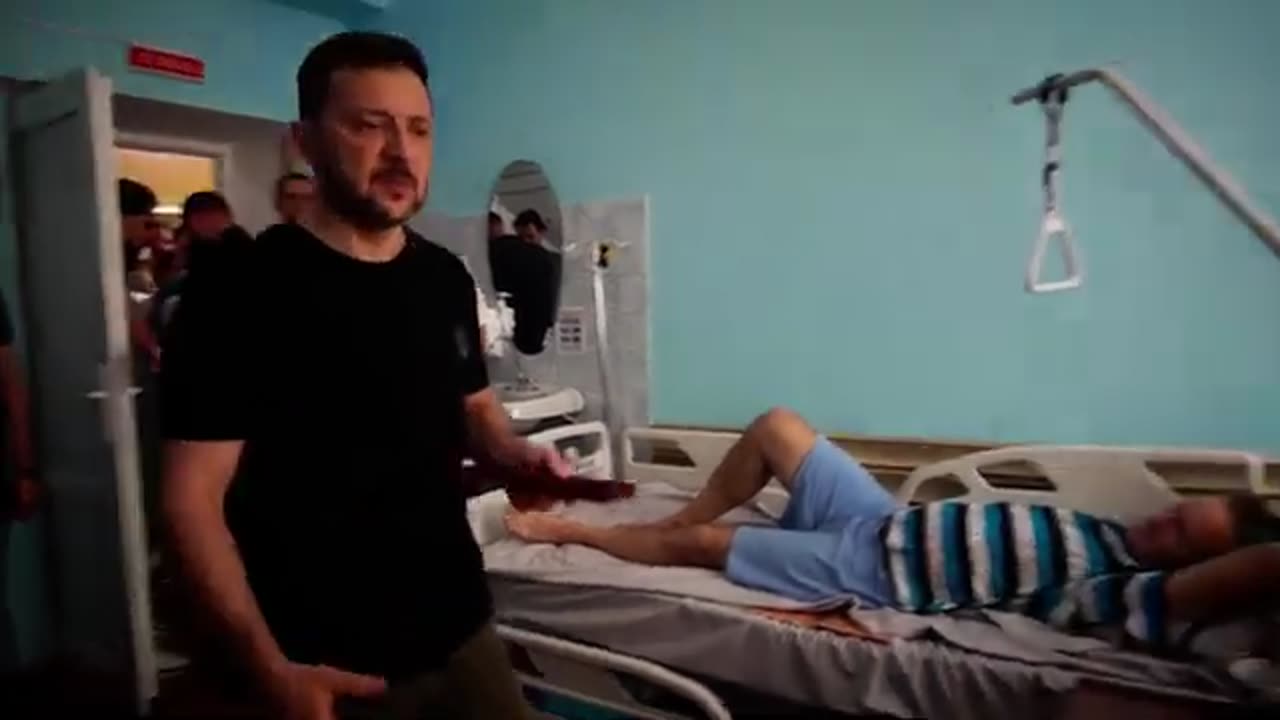 The President of Ukraine visited one of the hospitals in Kropyvnytskyi where