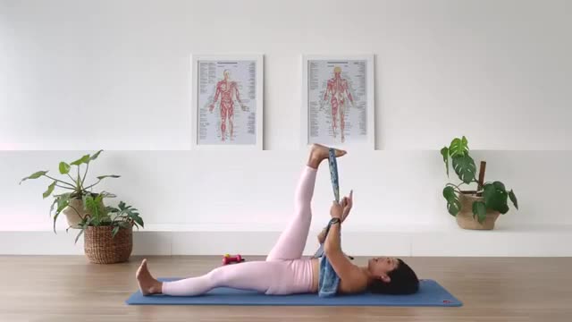 Pilates for Beginners-Lower Body Stretch