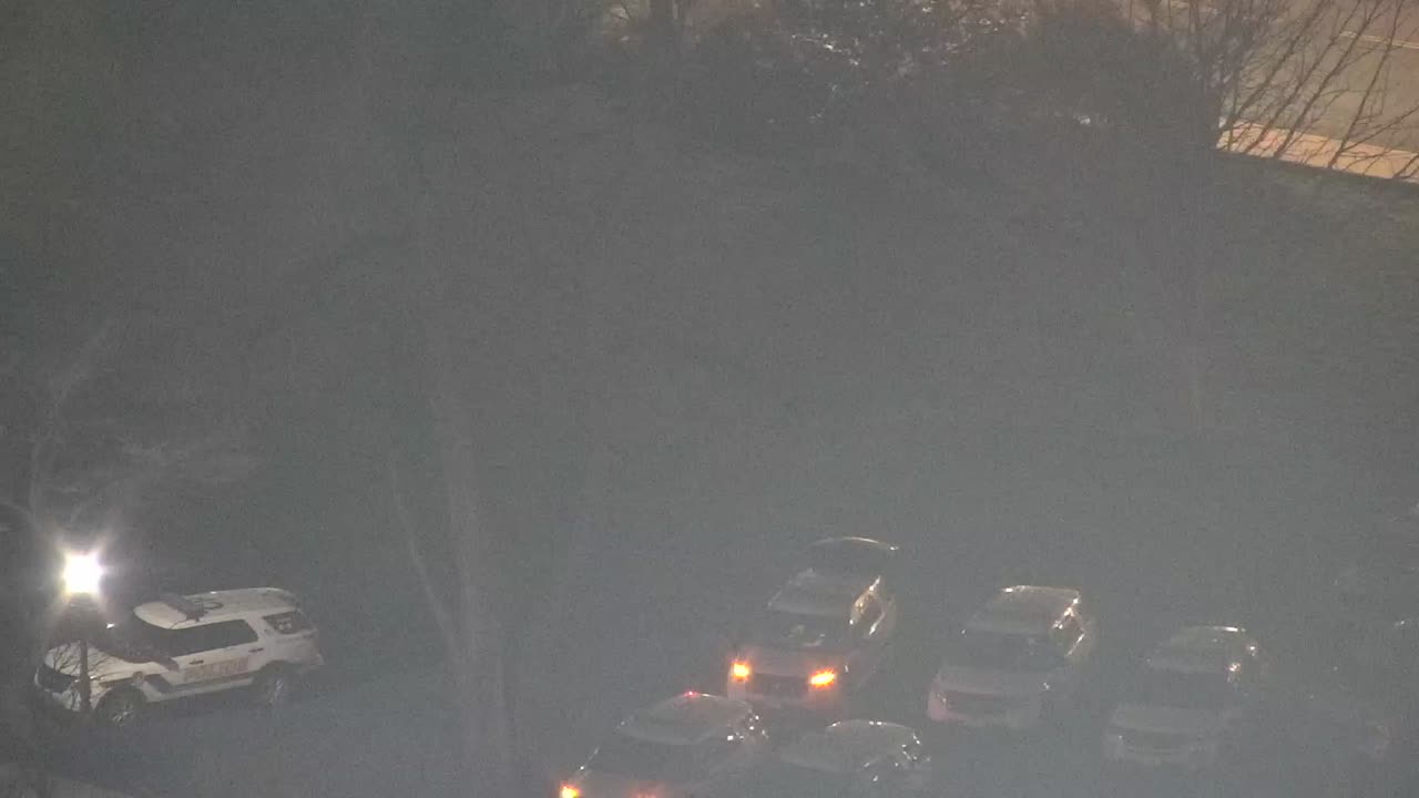 Camera0901USCDLADomeSouth_2021-01-06_Starting_at_21h40min02s720ms.mp4