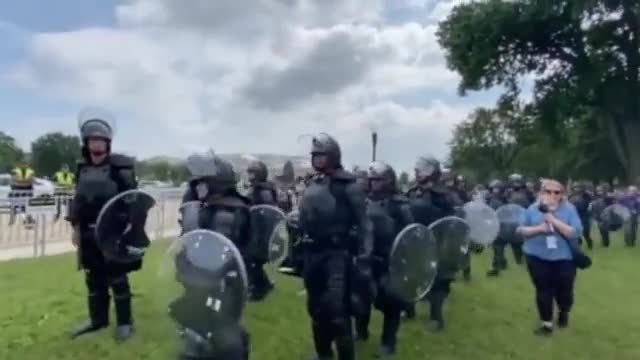 armia imperialna maszeruje