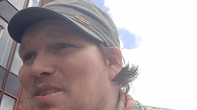 YouTube is NWO // Ik moet hier weg (8-4-22)