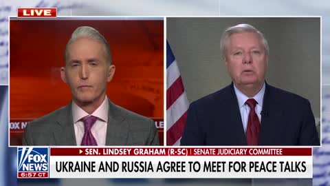 Putin is dangerous, and he's becoming desperate- Graham - Fox News Video