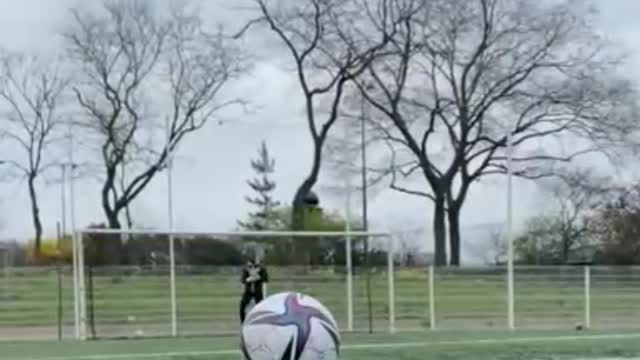 amezing freekick skill