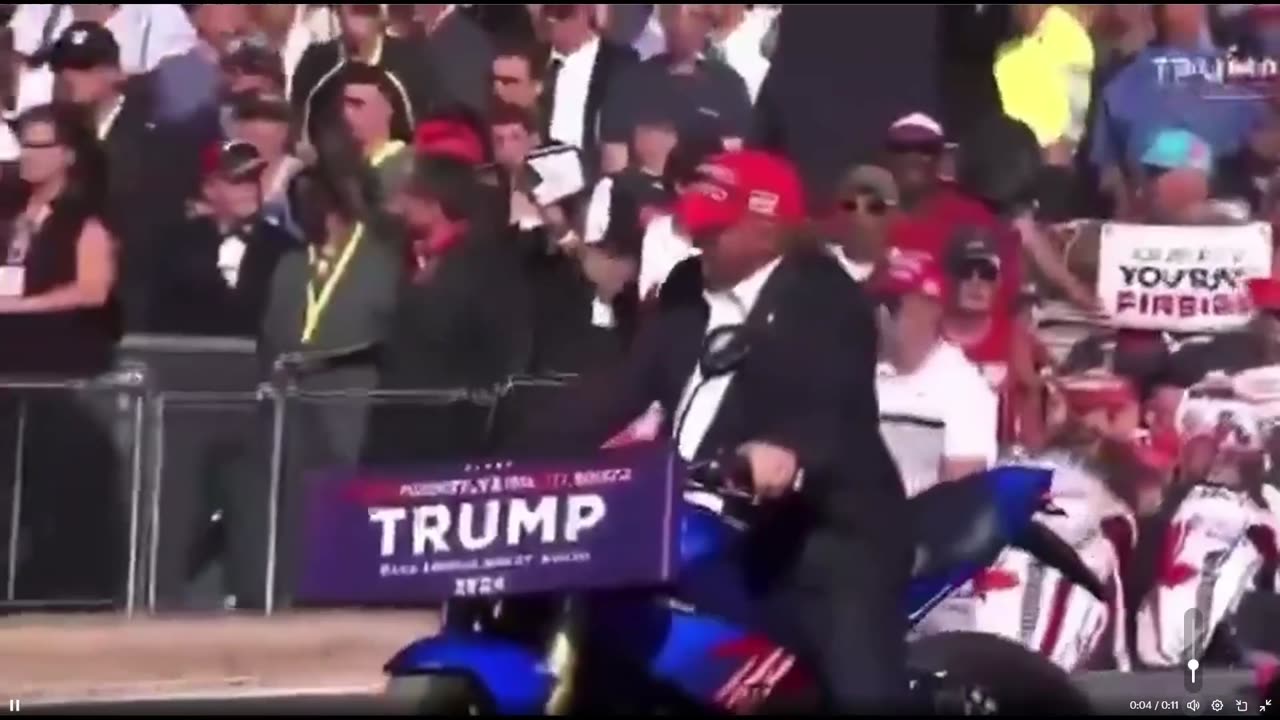 Trump Skids Out! 😂
