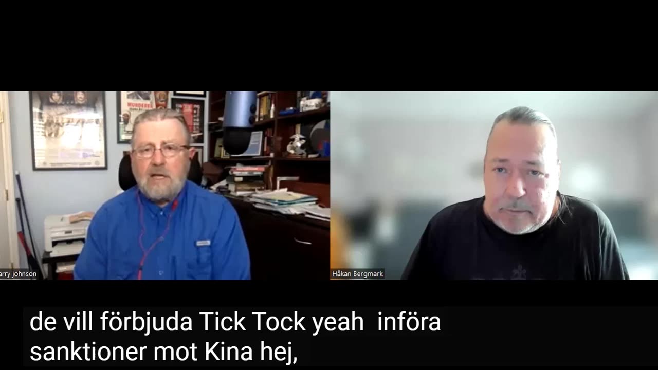 Bergmark intervjuar Larry Johnson om världsläget. SVENSKTEXTAD.