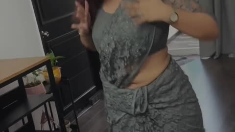 hot girl dancing