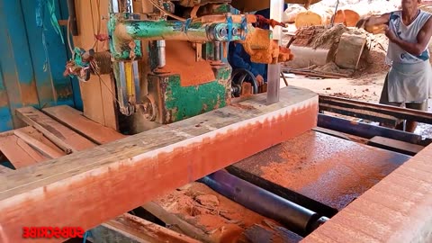 Kalimantan Red Wood Sawing Process