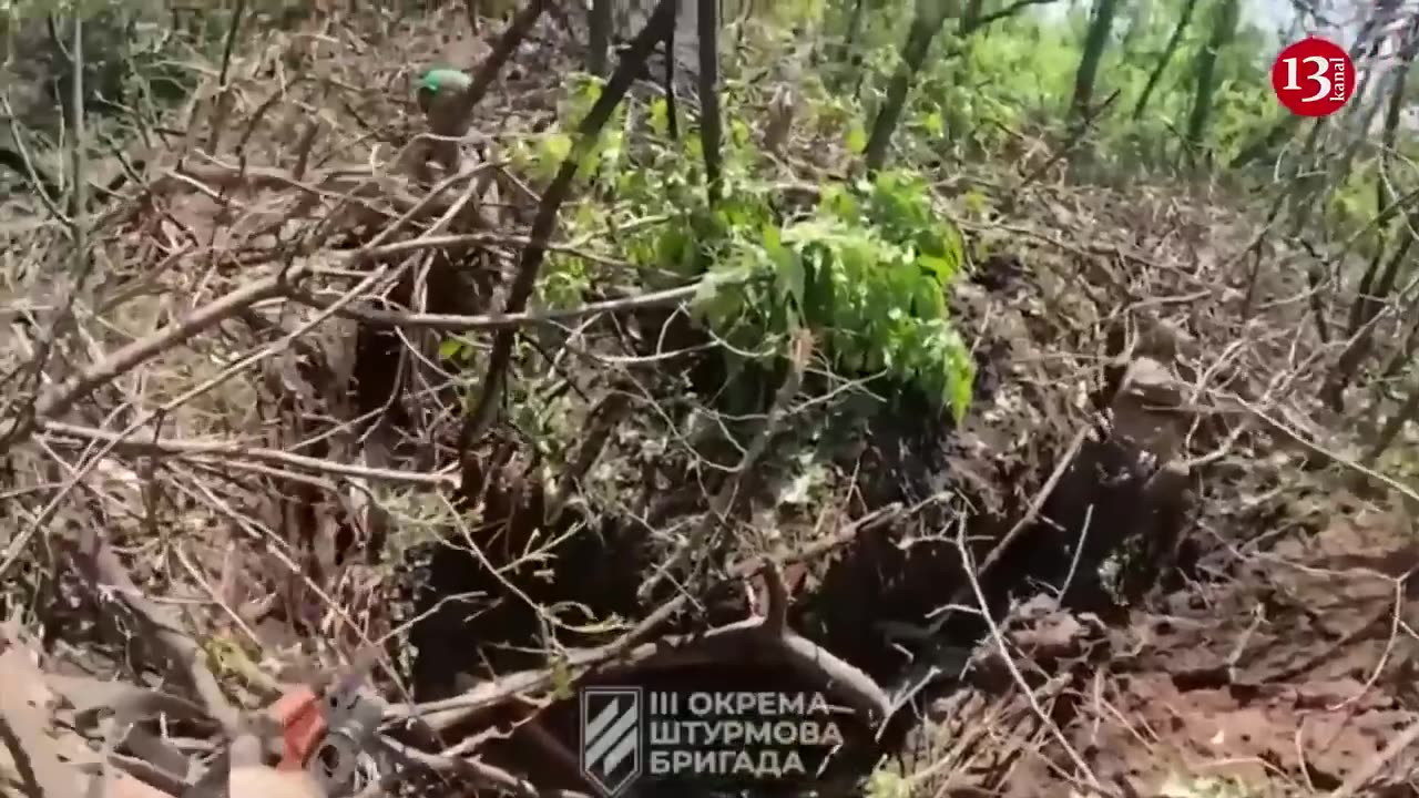 Ukraine trying to block land route between Russia and Crimea(720p)