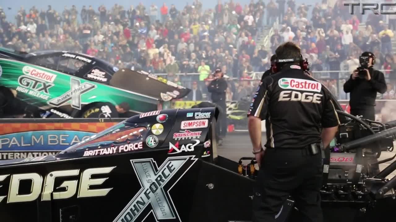 John Force battles daughter Brittany Force for the first time! - Top Fuel Race -