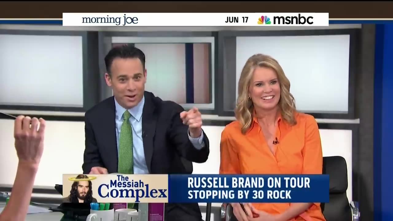 Russell Brand Shows MSNBC [HD] How a Guest Should be Interviewed