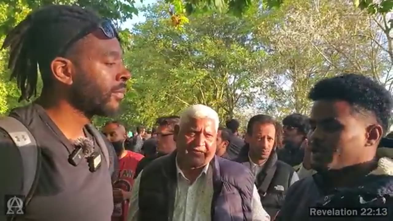 Speakers Corner - A Muslim Is Not Happy With What David Has To Say - Full Video